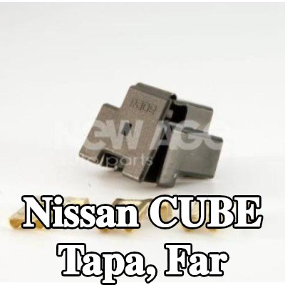 NEW AGE Tapa, far — Nissan Cube