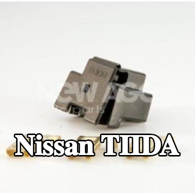 NEW AGE السدادة، المصباح الأمامي — Nissan Tiida