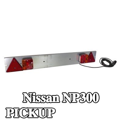 XL مصابيح خلفية مركبة — Nissan Np300 Pickup