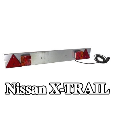XL مصابيح خلفية مركبة — Nissan X-trail